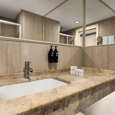 Dolce By Wyndham Cesme 4* Alaçatı
