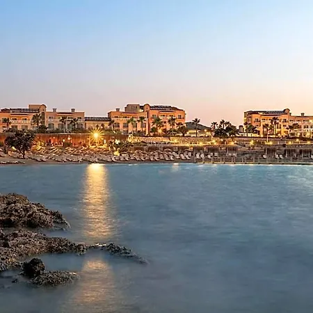 منتجع Dolce By Wyndham Cesme ألاتشاتي